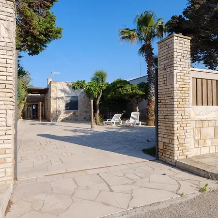 Assunta Villa Lecce